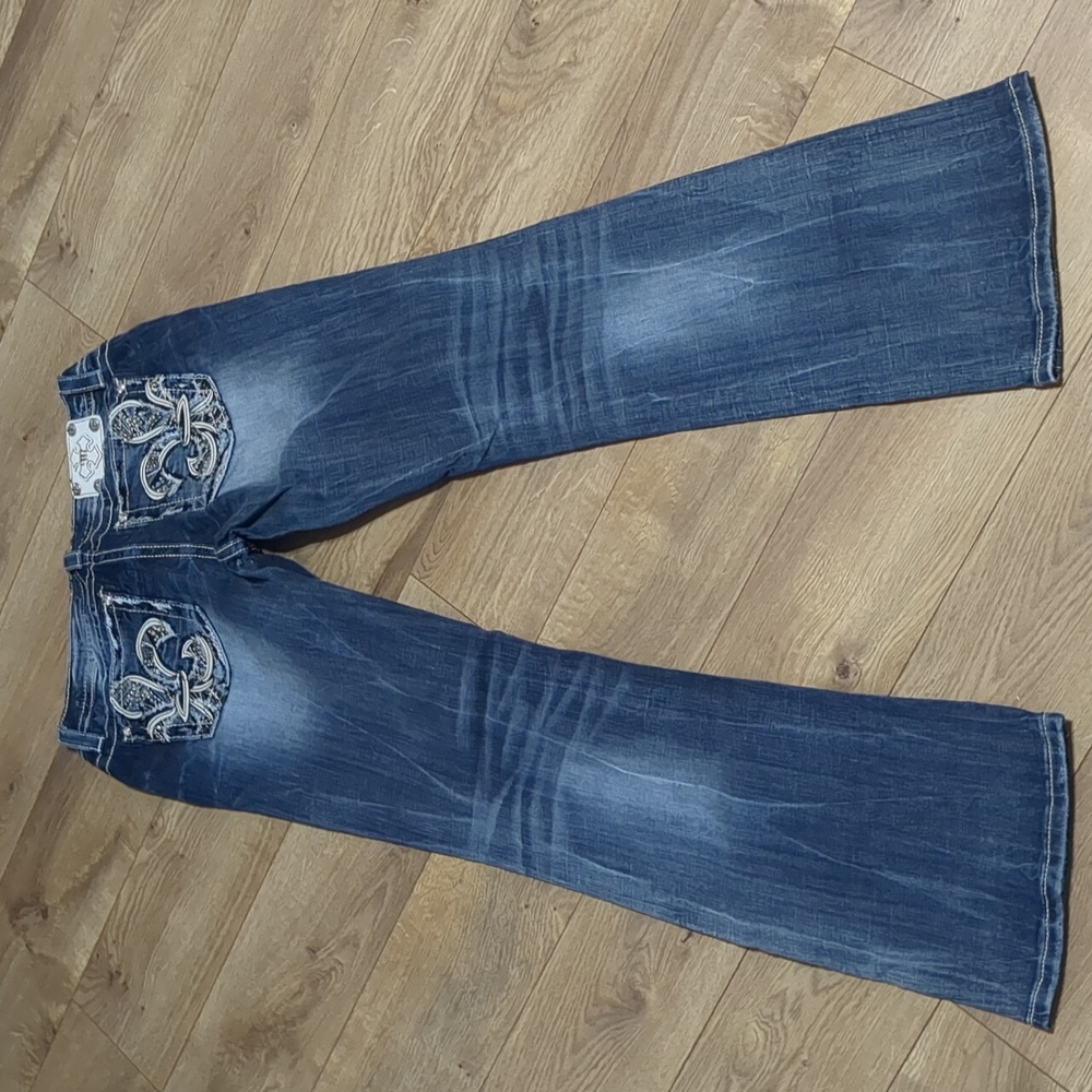 Miss Me Embellished Fleur Bootcut Dark Washed Jeans Size 32 - Picture 3 of 14